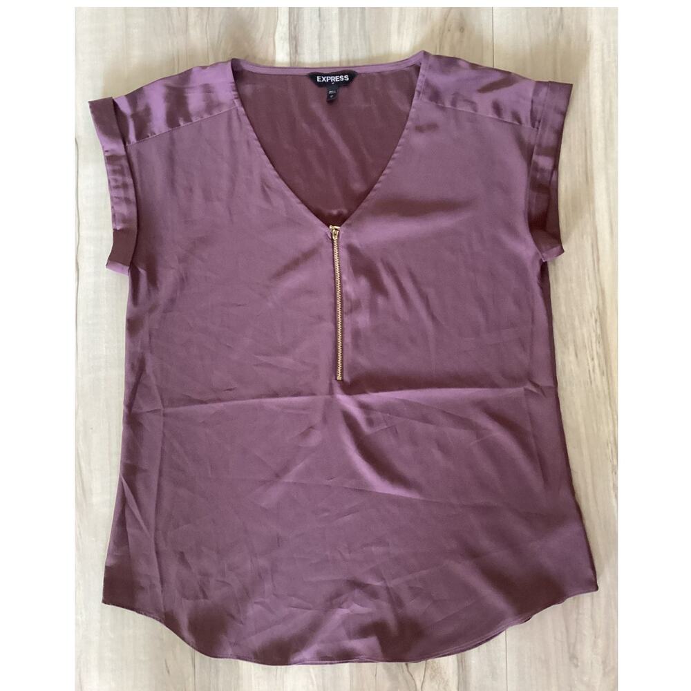 2 Express Tops Cream and Purple Blouse With Gold Zipper Size Large - Picture 2 of 6